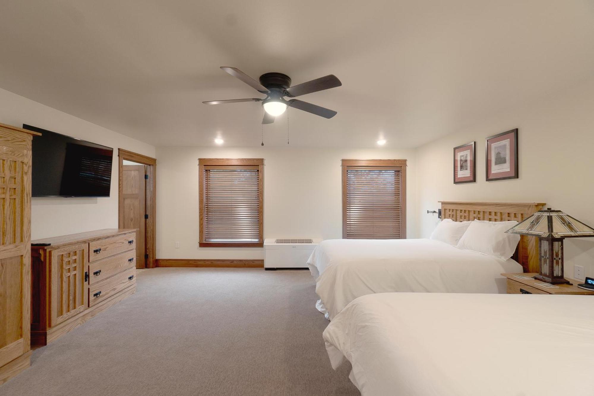 Main Street Inn Vermillion ภายนอก รูปภาพ